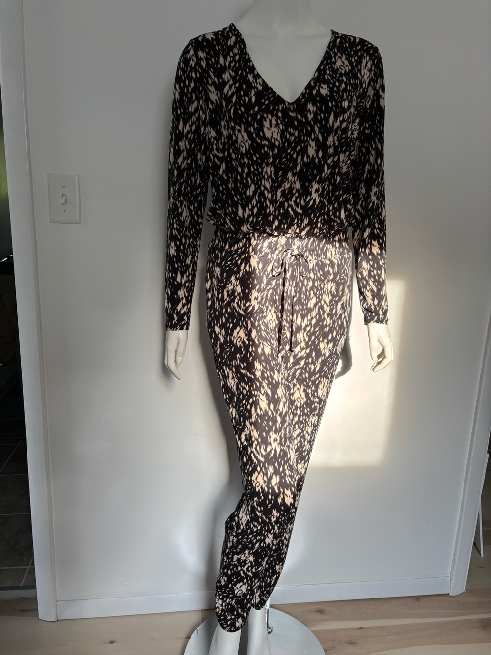 Veronica M Black & Cream Abstract Print Long-Sleeve Jumpsuit